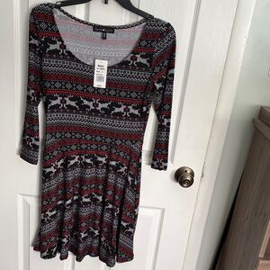 Derek Heart Black and Red Patterned Long Sleeve Dress